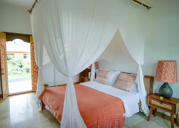 Gayatri Hotel 3*