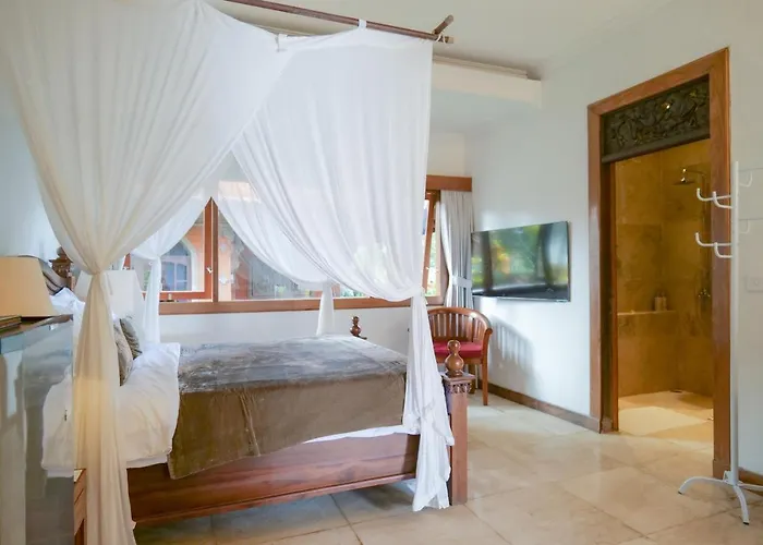 Hotel Gayatri 3*