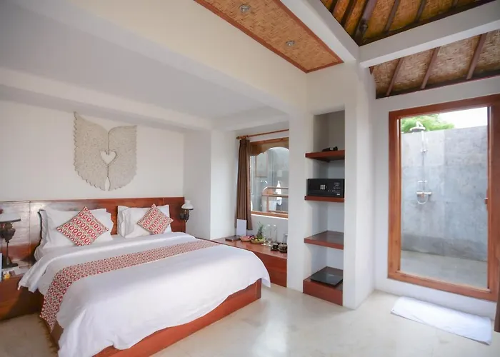 Gayatri Hotel 3*