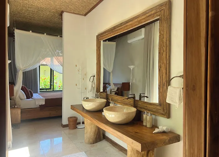 Gayatri Hotel 3*